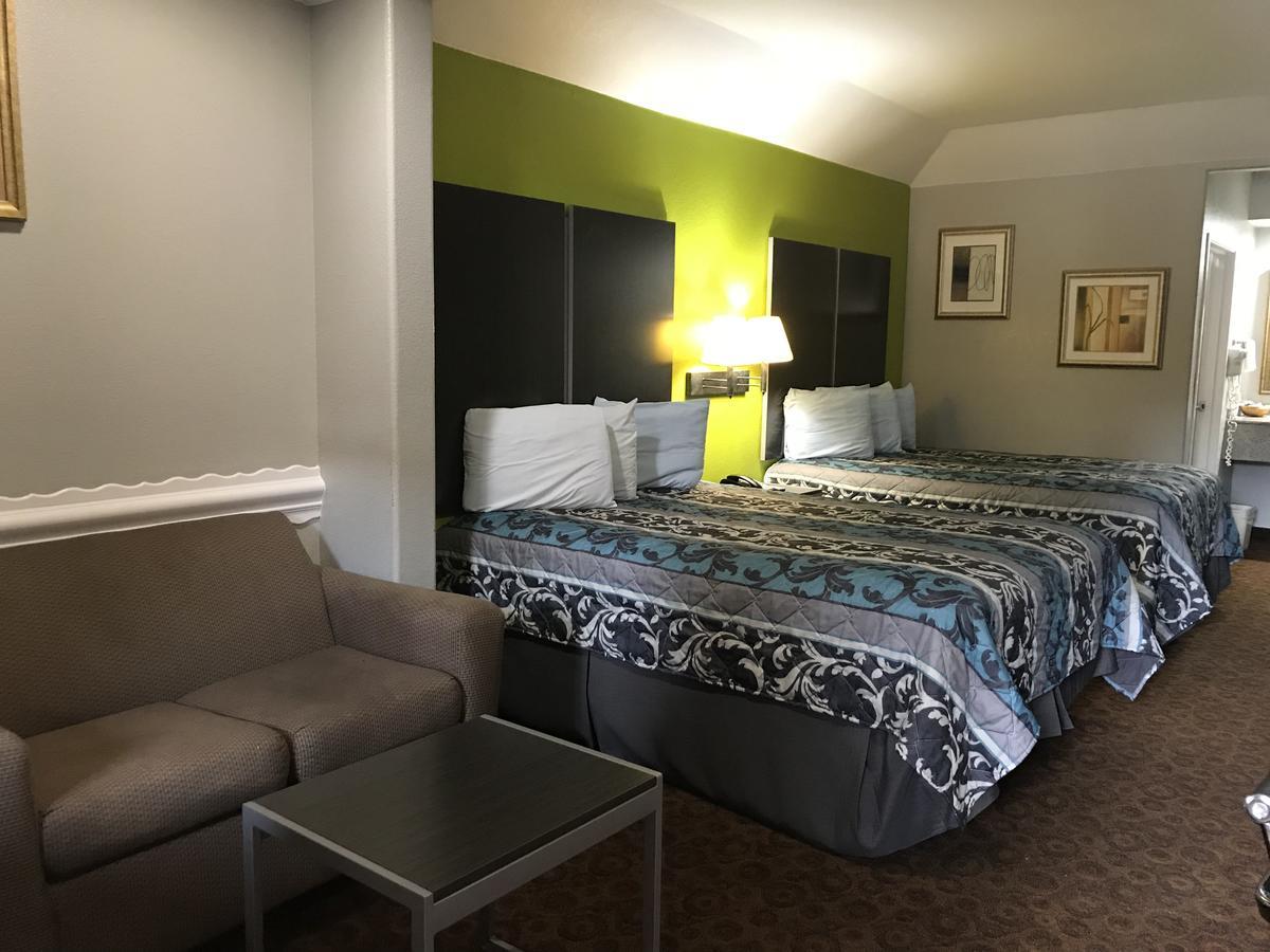 Camelot Inn And Suites Aldine Dış mekan fotoğraf