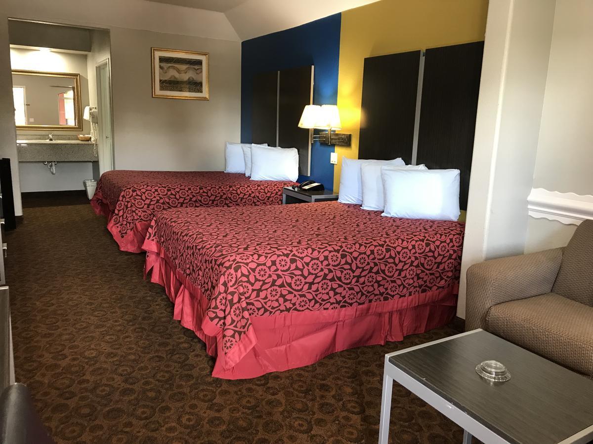 Camelot Inn And Suites Aldine Dış mekan fotoğraf