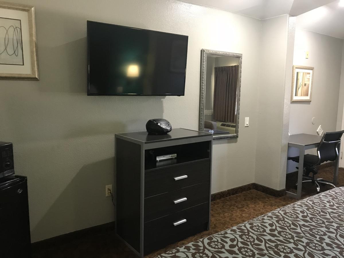 Camelot Inn And Suites Aldine Dış mekan fotoğraf