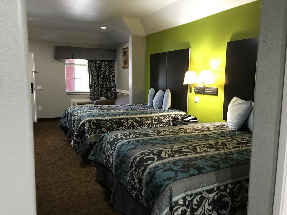 Camelot Inn And Suites Aldine Dış mekan fotoğraf
