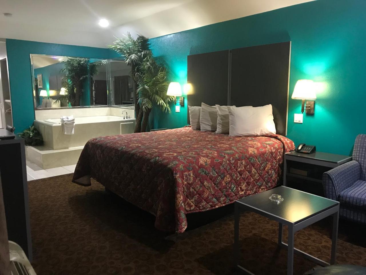 Camelot Inn And Suites Aldine Dış mekan fotoğraf